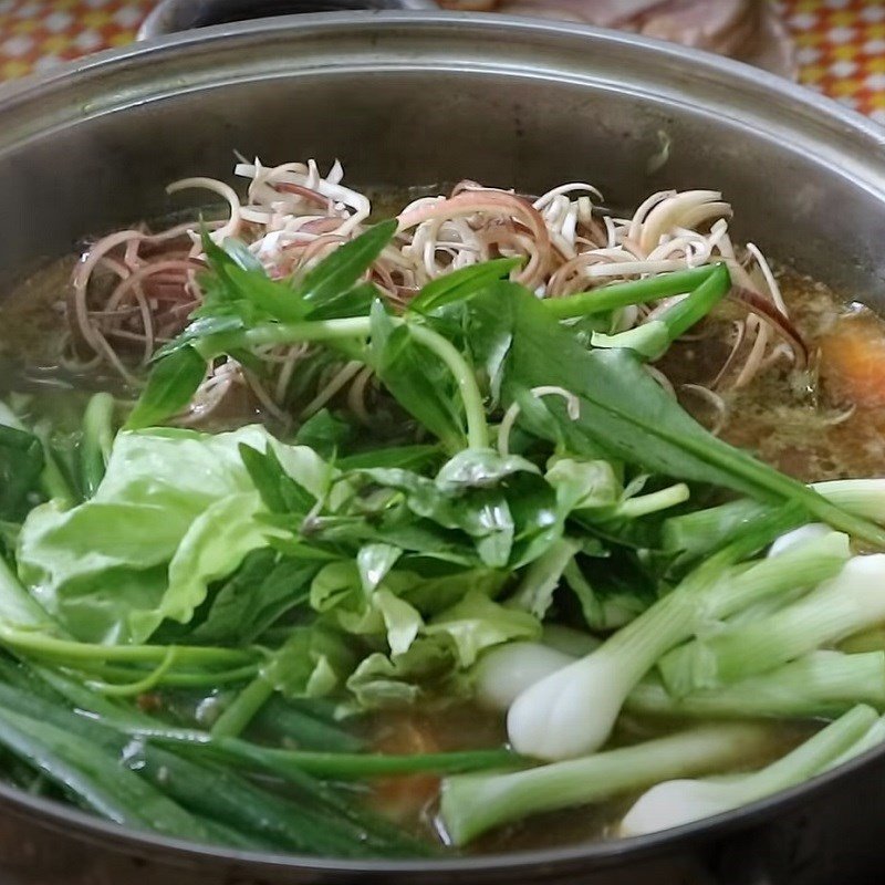 Thành phẩm lẩu lươn miền Bắc hấp dẫn