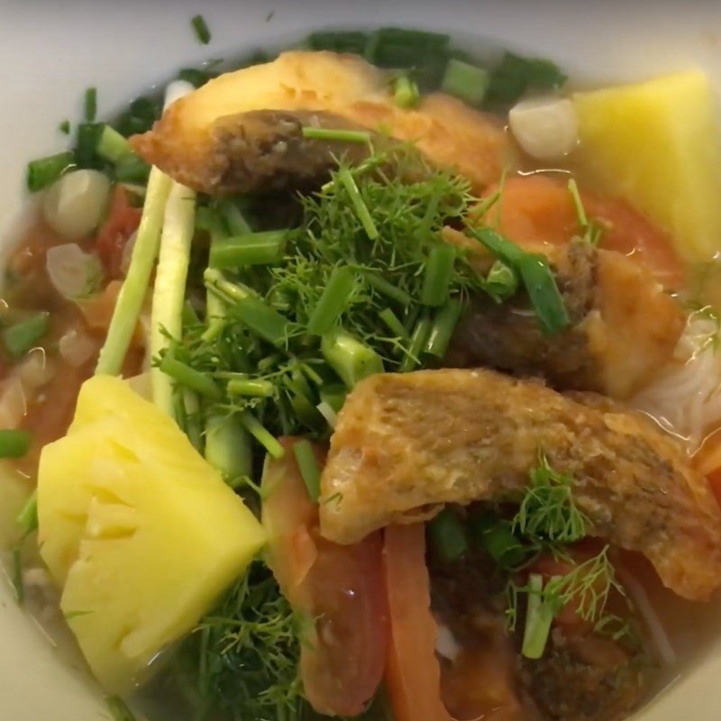 Thành phẩm món bún cá rô phi hấp dẫn