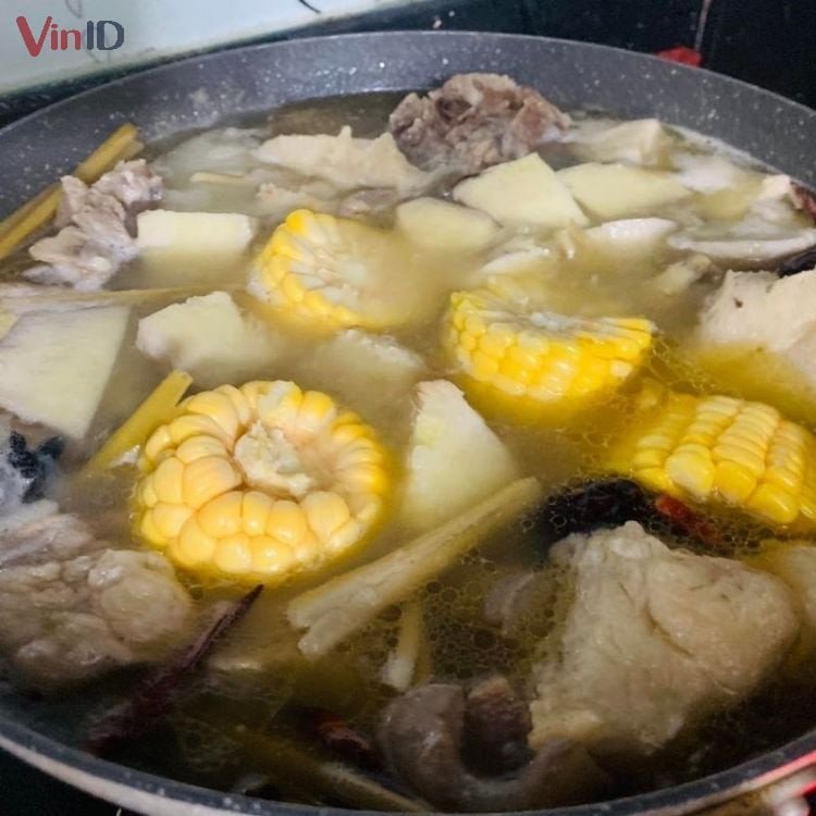 Thành phẩm nước dùng xương dê ngọt thanh