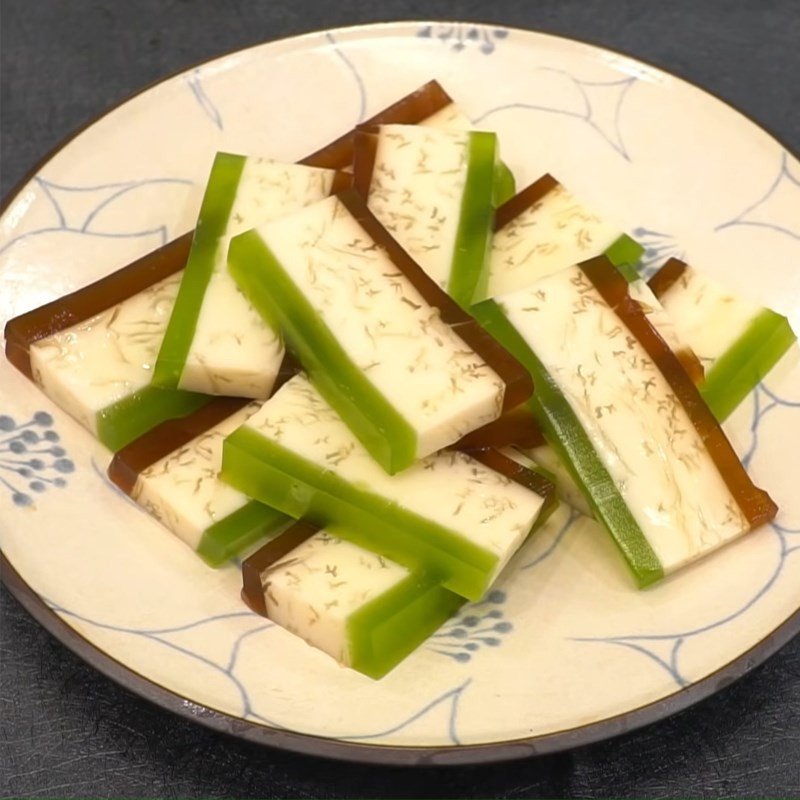 Thành phẩm rau câu sợi giòn lá dứa cà phê