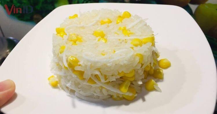 Thành phẩm xôi bắp cốt dừa dẻo thơm, hấp dẫn