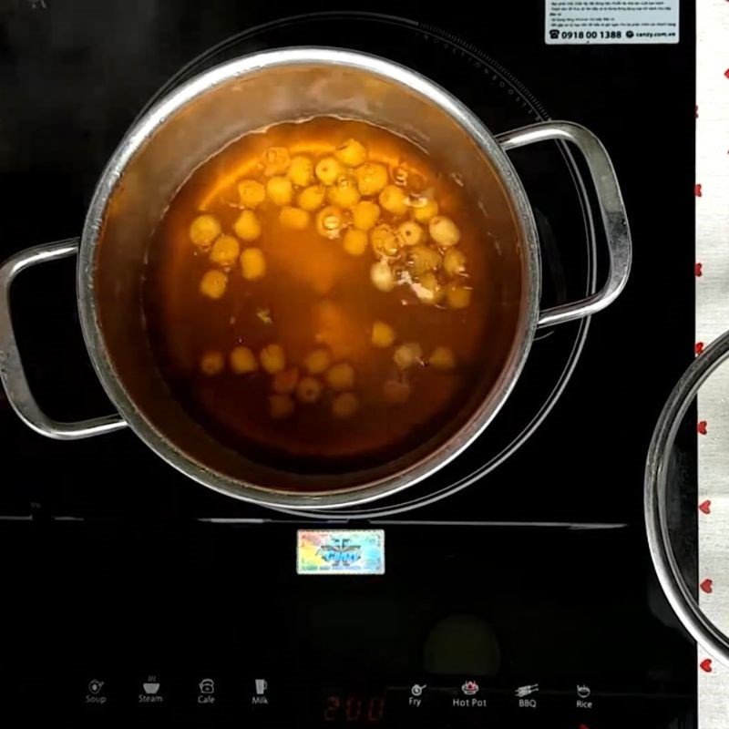 Thêm long nhãn, kỷ tử và táo đỏ vào chè