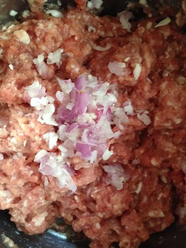 Thịt băm rang cháy cạnh vàng óng