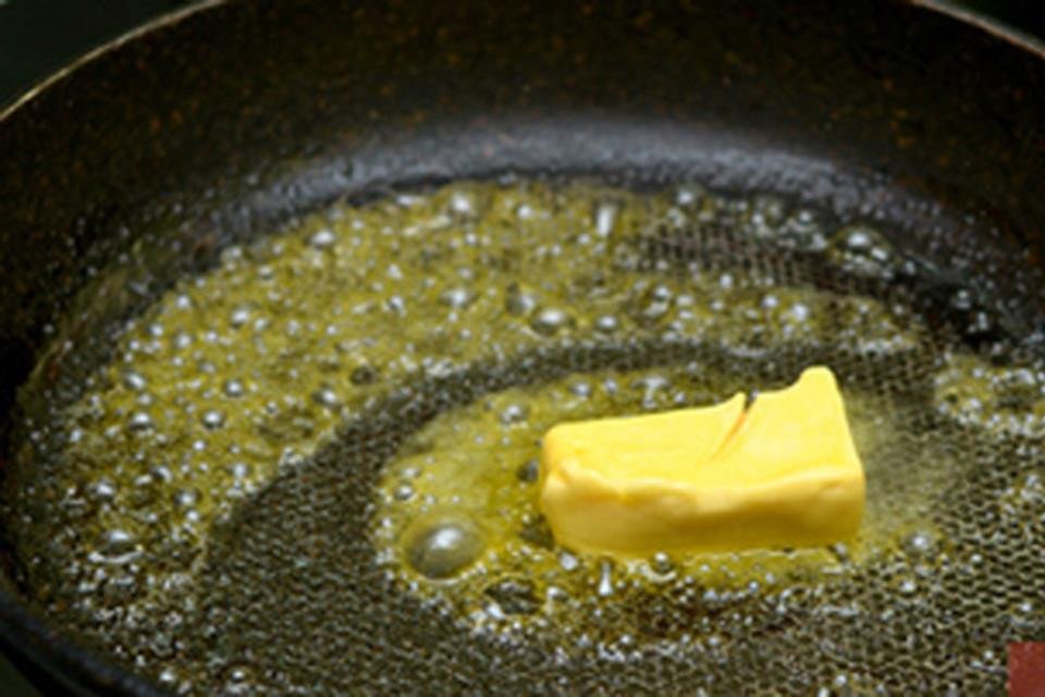 Thịt bò đã được xào vàng đều các mặt