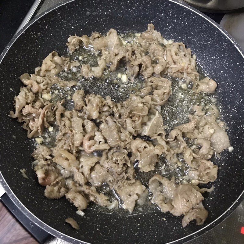 Thịt bò sau khi xào nhanh