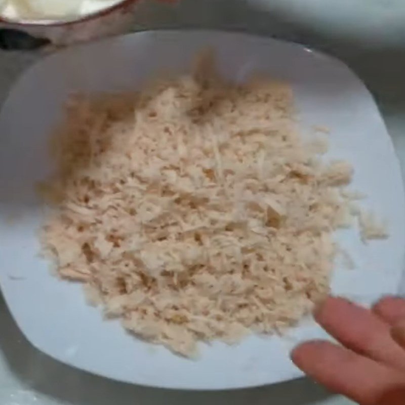 Thịt gà xé và xay tơi