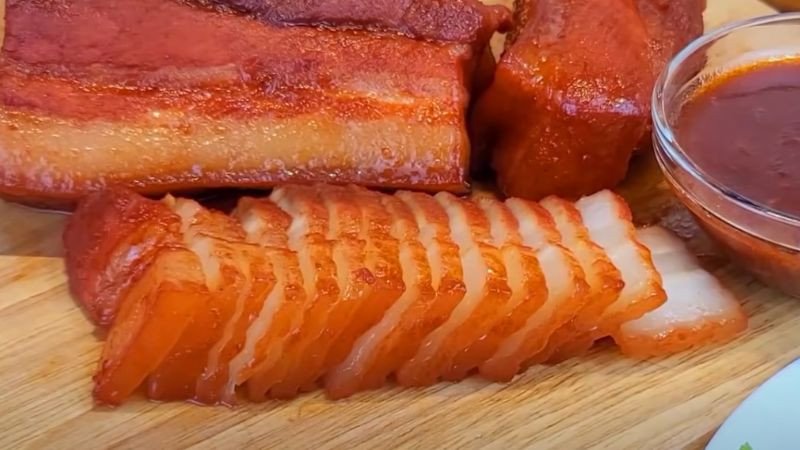 Thịt khìa đậm đà hương vị ăn kèm cơm nóng hấp dẫn