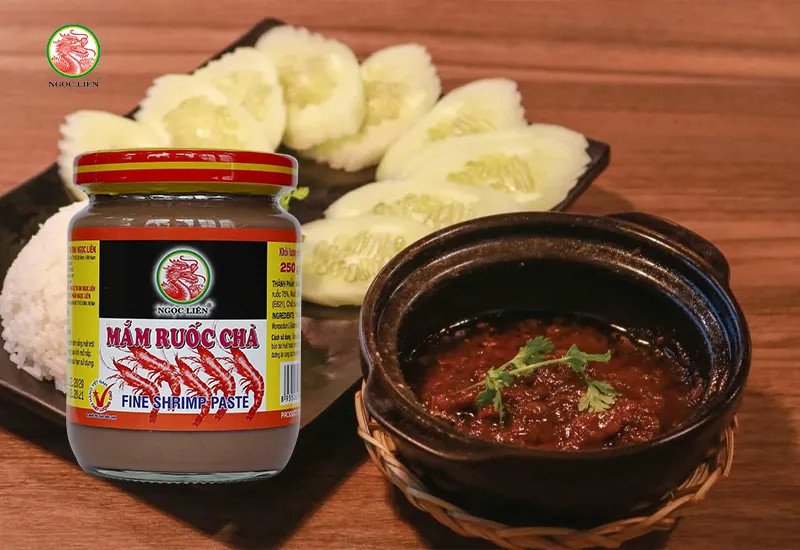 Thịt kho mắm ruốc sả ớt chuẩn vị miền Trung