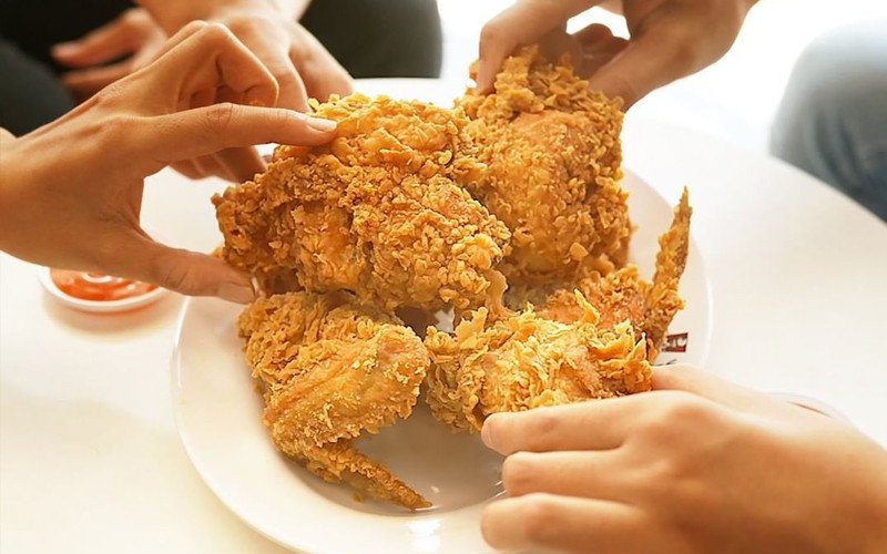 Thực phẩm ăn kèm lành mạnh để cân bằng lượng calo khi thưởng thức gà rán