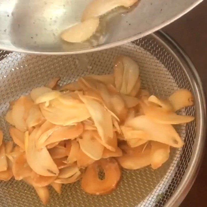 Tỏi phi vàng giòn, thơm lừng