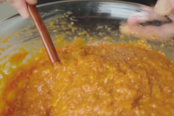 Trộn riêu cua đóng hộp