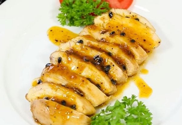 Ức gà sốt chanh dây chua ngọt, kích thích vị giác