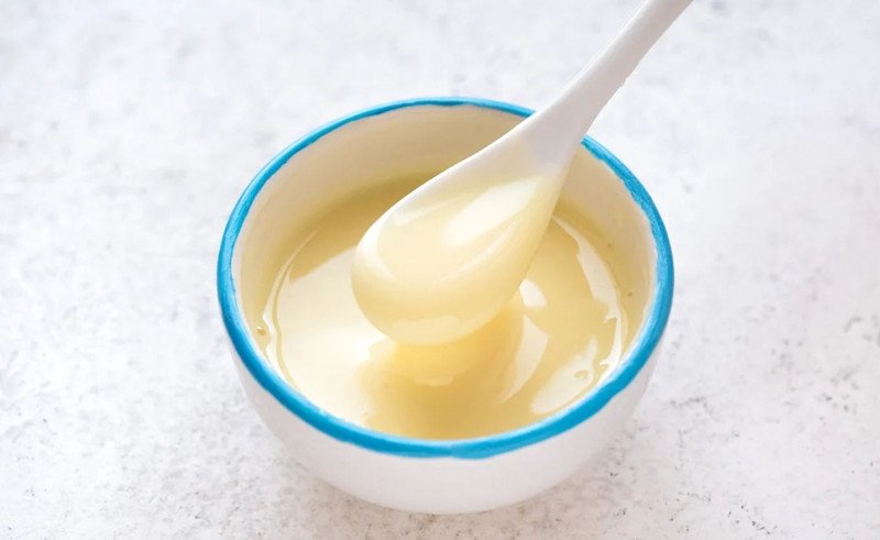 Ước tính calo cho một muỗng sữa đặc trong ly cà phê