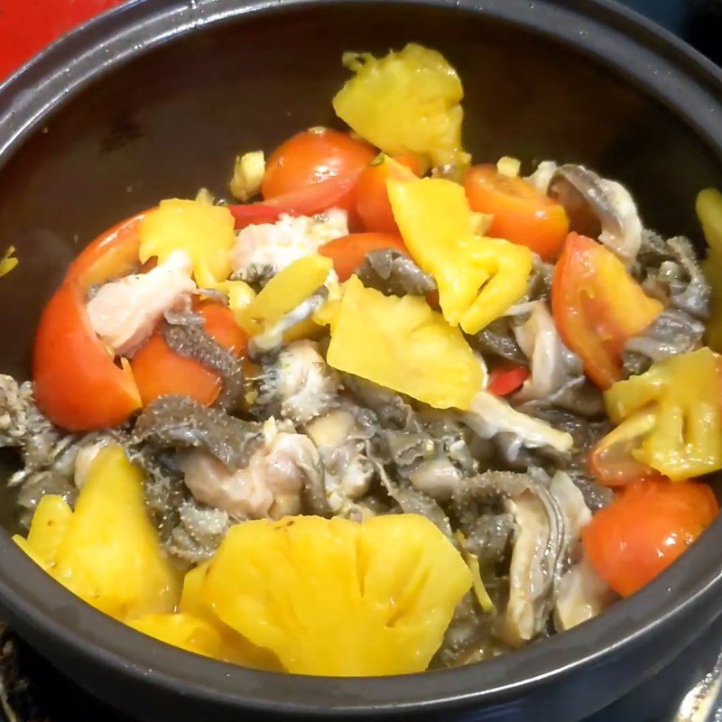 Xào sách bò đã ướp gia vị cùng các nguyên liệu khác