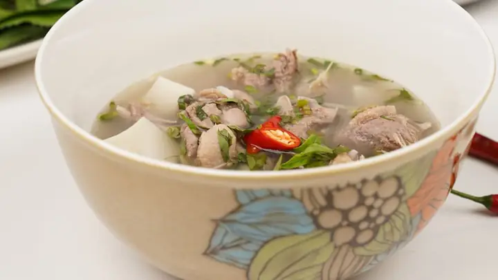 Cách Nấu Vịt Om Sấu Thơm Ngon Chuẩn Vị Tại Nhà