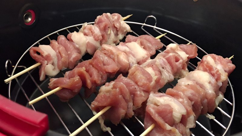 Xiên thịt và mỡ chuẩn hình kim tiền