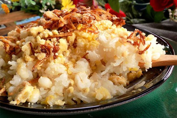 Xôi ngô nếp dẻo thơm, món ăn truyền thống hấp dẫn