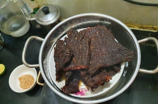 Mách bạn cách ăn thịt trâu gác bếp ngon chuẩn Tây Bắc