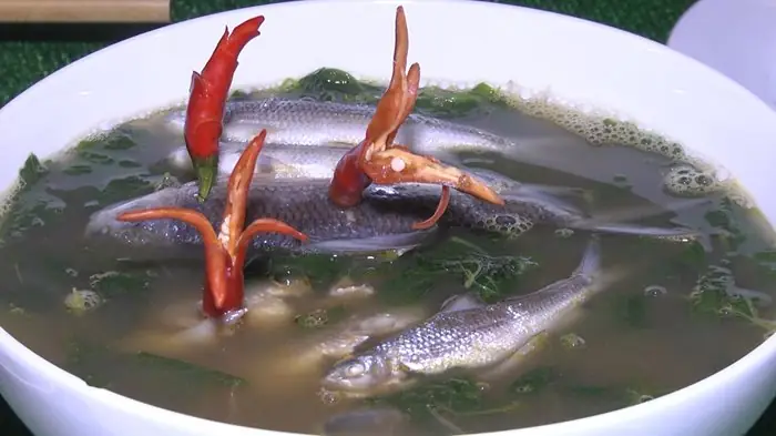 Thưởng thức đặc sản cá niên