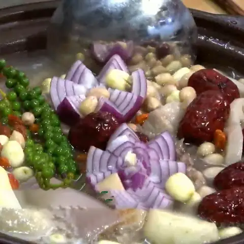 Thêm các nguyên liệu còn lại