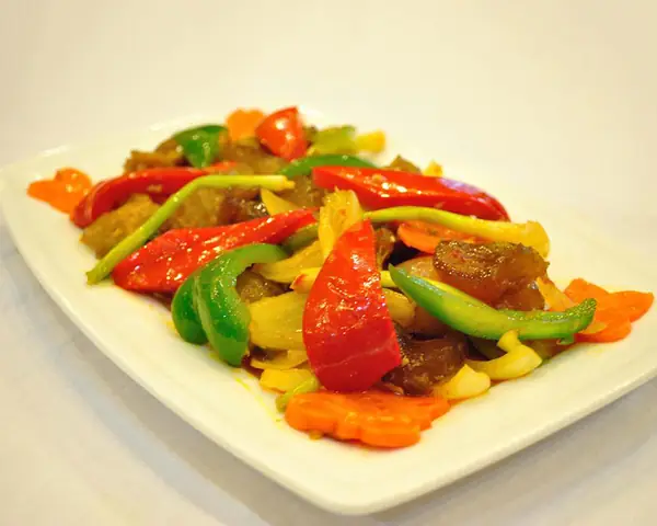 1. Giới thiệu về món gân bò xào sa tế