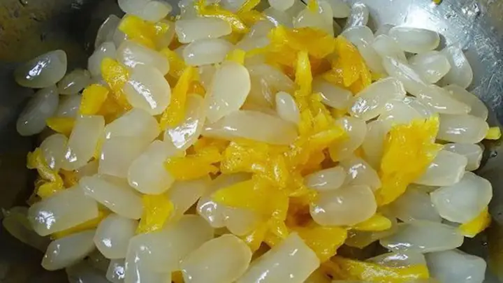 Cách nấu hạt đác rim dứa dẻo thơm, không bị cứng