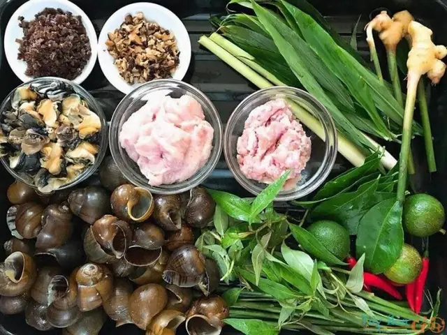 Nguyên liệu trong cách nấu ốc bươu nhồi thịt