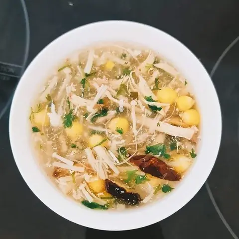 Cách nấu súp gà nấm kim châm ngon đúng điệu tại nhà