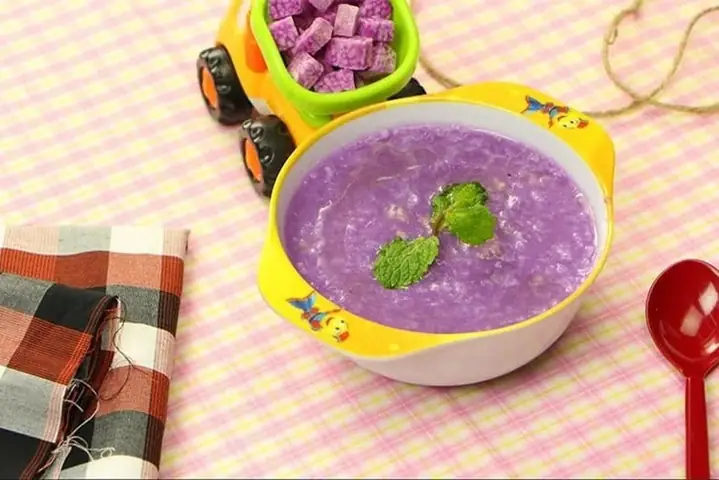 Cháo thịt bằm khoai lang tím