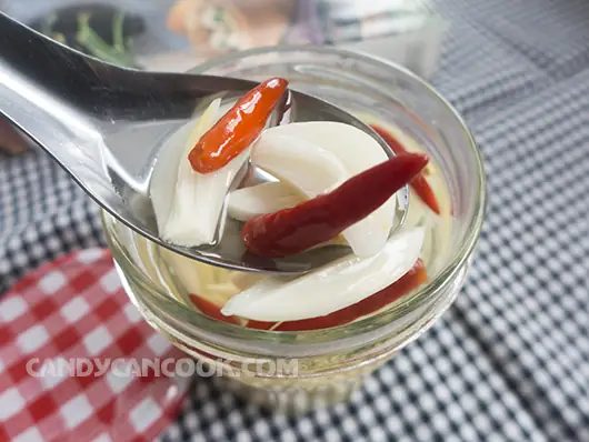 Dấm tỏi ớt – Gia vị ngon cơm, ngon phở