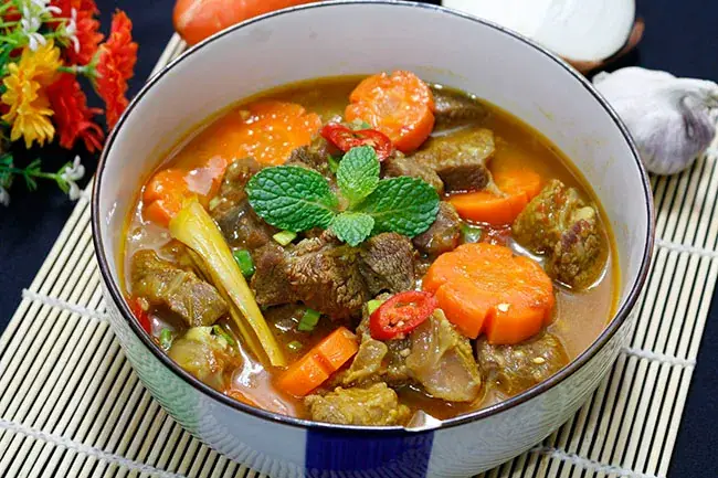 6.2. Bò kho với nước dừa