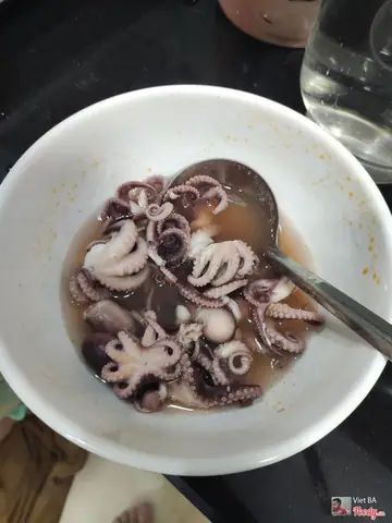 Review Bạch Tuộc Nướng Kiên Giang: Quán Ăn Vỉa Hè Nổi Tiếng Ở Quận 11