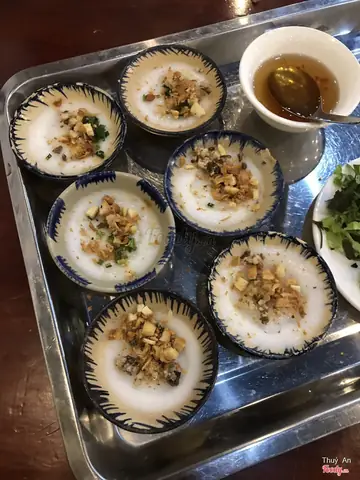 Review Bánh Bèo Chén Cô Cám: Quán Ăn Vặt Đáng Thử Ở Thủ Dầu Một