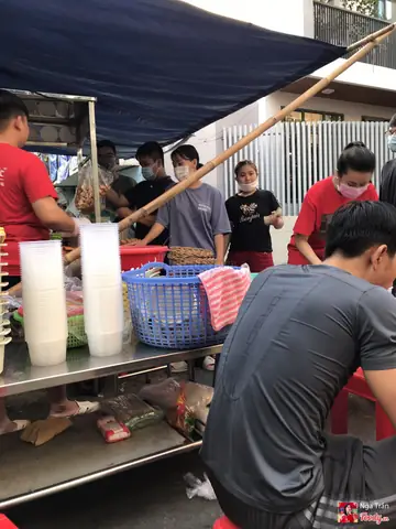 Bánh Canh Cua Bà Ba Quận 5: Đánh Giá Chi Tiết & Trải Nghiệm Thực Tế