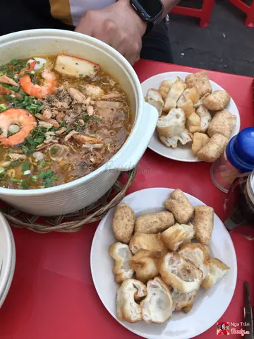 Bánh Canh Cua Bà Ba Quận 5: Đánh Giá Chi Tiết & Trải Nghiệm Thực Tế
