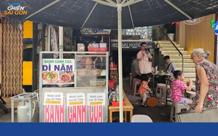 Bánh Canh Cua Dì Năm: Đánh Giá Chi Tiết Quán Ăn Nổi Tiếng Bùi Viện