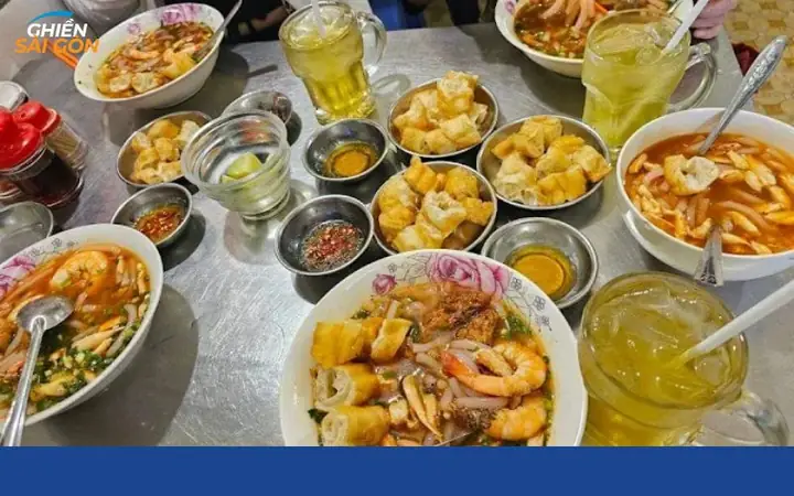 Bánh Canh Cua Hoàng Lan Quận 10: Đánh Giá Chi Tiết Từ A Đến Z Bánh Canh Cua Hoàng Lan Quận 10: Đánh Giá Chi Tiết Từ A Đến Z