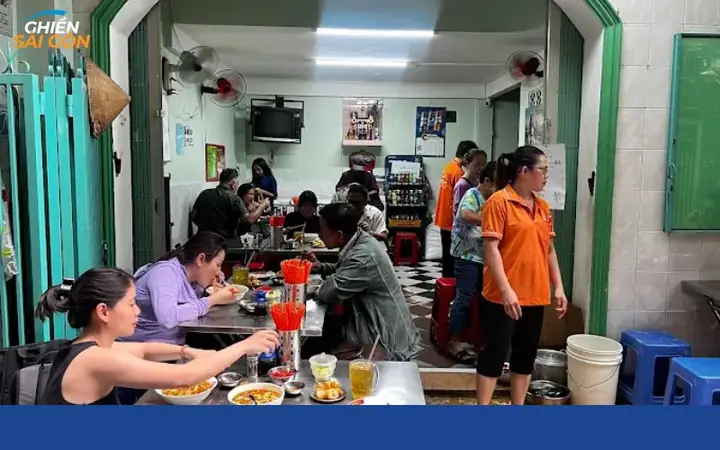 Bánh Canh Cua Hoàng Lan Quận 10: Đánh Giá Chi Tiết Từ A Đến Z Bánh Canh Cua Hoàng Lan Quận 10: Đánh Giá Chi Tiết Từ A Đến Z