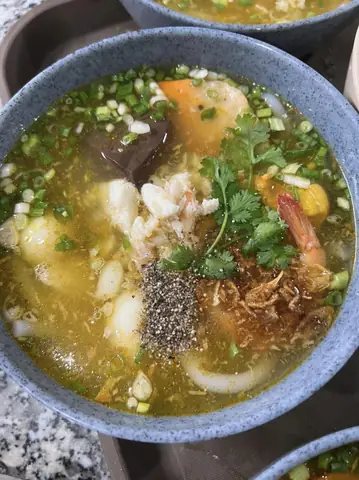 Bánh Canh Cua Kim Ngân: Đánh Giá Chi Tiết Và Trải Nghiệm Thực Tế Tại Gò Vấp