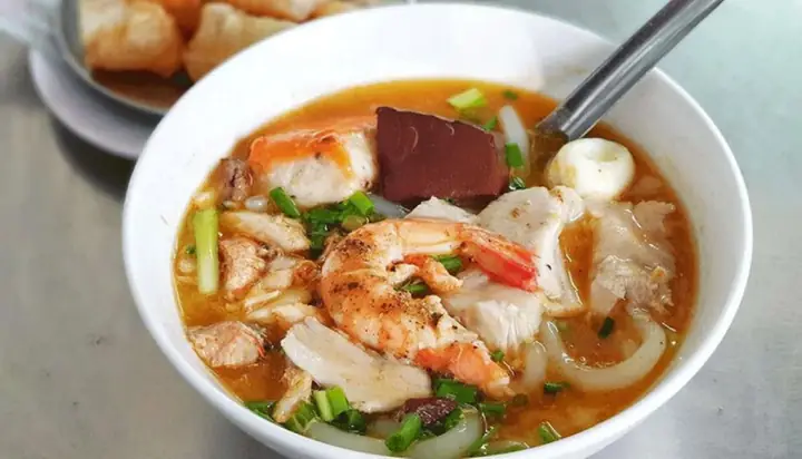 Top 8 Quán Bánh Canh Cua Quận 1: Đánh Giá Chi Tiết Nhất