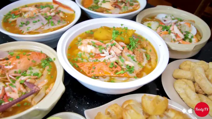 Đánh Giá Chi Tiết Quán Bánh Canh Cua 14 Trần Bình Trọng: Trải Nghiệm Hải Sản Giá Trị Tại Quận 5