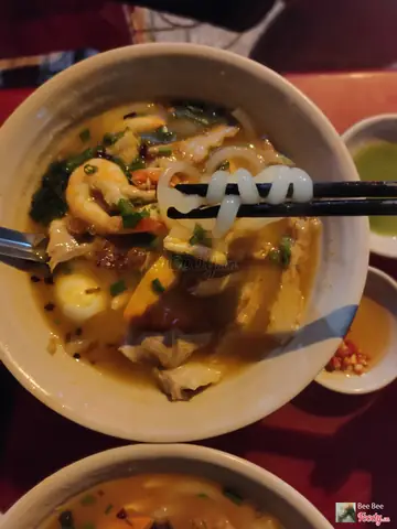 Đánh Giá Chi Tiết Quán Bánh Canh Cua 14 Trần Bình Trọng: Trải Nghiệm Hải Sản Giá Trị Tại Quận 5