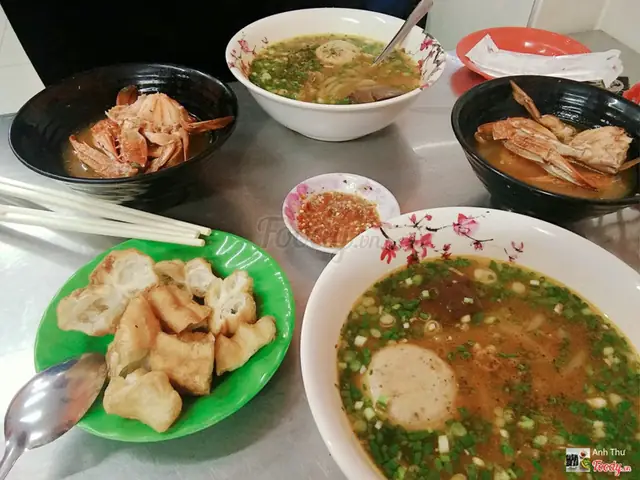 Bánh Canh Ghẹ: Cẩm Nang Toàn Diện Từ Nguồn Gốc Đến Các Quán Ngon Nhất