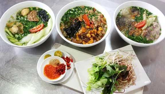 Đánh Giá Chi Tiết Quán Cô Yến: Bánh Đa Cua Hải Phòng Đúng Vị Hay Chỉ Là "lưu Manh"?