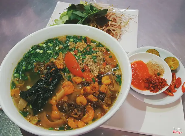 Đánh Giá Chi Tiết Quán Cô Yến: Bánh Đa Cua Hải Phòng Đúng Vị Hay Chỉ Là "lưu Manh"?
