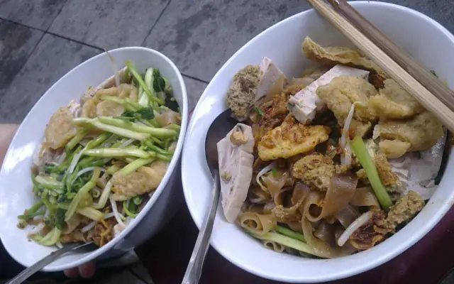 Bánh Đa Trộn Hành Chín: Top 5 Quán Ngon Nhất Sài Gòn Bánh Đa Trộn Hành Chín: Top 5 Quán Ngon Nhất Sài Gòn