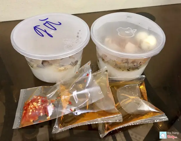 Bánh Đúc Nóng Bà Xuân: Đánh Giá Thực Tế Và Trải Nghiệm Tại Quận 4