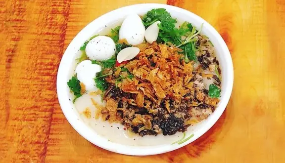 Bánh Đúc Nóng Thanh Tùng: Quán Ăn Vỉa Hè Phải Thử Khi Đến Hà Nội Bánh Đúc Nóng Thanh Tùng: Quán Ăn Vỉa Hè Phải Thử Khi Đến Hà Nội