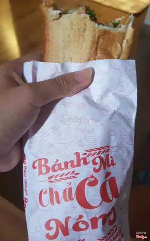 Review Bánh Mì Chả Cá Bùi Thị Xuân: Từ Chất Lượng Đến Giá Cả