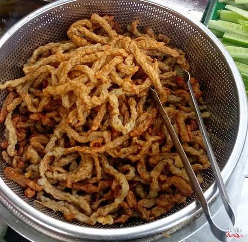 Review Bánh Mì Chả Cá Bùi Thị Xuân: Từ Chất Lượng Đến Giá Cả